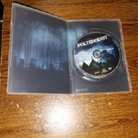 Poltergeist: The Legacy Season One (DVD, 2006, 5-Disc Set) - Picture 8 of 8